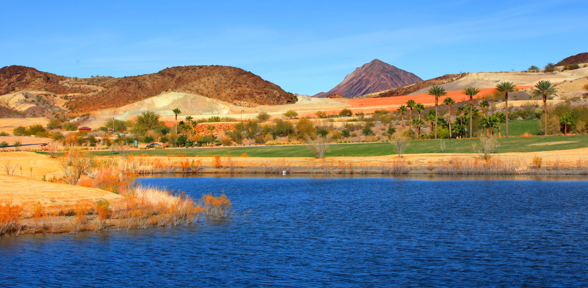 Golf in Lake Mead