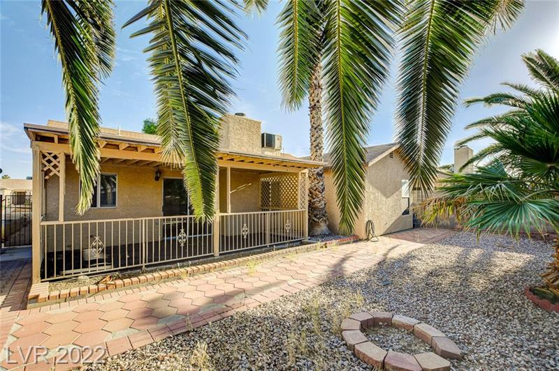 Covered patio in Las Vegas home for sale