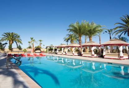 Swimming pool at One Las Vegas, luxury condo